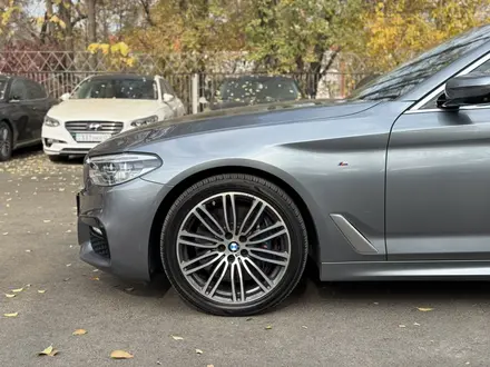 BMW 540 2017 года за 17 500 000 тг. в Алматы – фото 11