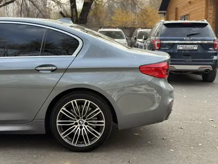 BMW 540 2017 года за 17 500 000 тг. в Алматы – фото 14