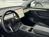 Tesla Model Y 2021 года за 14 500 000 тг. в Алматы – фото 2