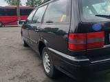 Volkswagen Passat 1993 года за 1 800 000 тг. в Шымкент – фото 5