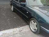 Mercedes-Benz E 280 1997 годаүшін2 800 000 тг. в Тараз – фото 2