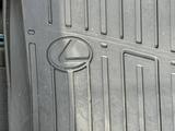 Оригинальный резиновый черный Коврик, полик для салона LX570 2007-2015 за 50 000 тг. в Алматы – фото 3