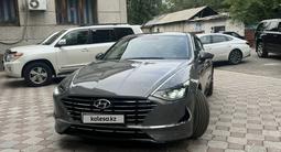 Hyundai Sonata 2021 годаfor12 800 000 тг. в Алматы