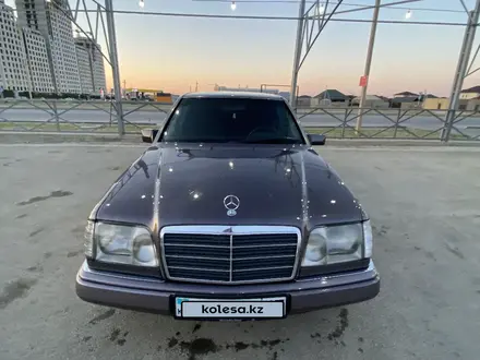 Mercedes-Benz E 280 1995 года за 2 900 000 тг. в Шымкент – фото 2