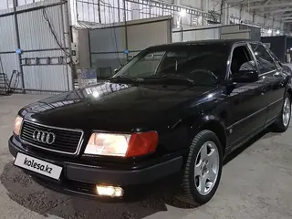 Audi 100