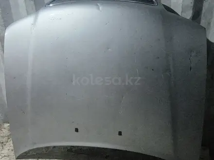Капот за 30 000 тг. в Караганда