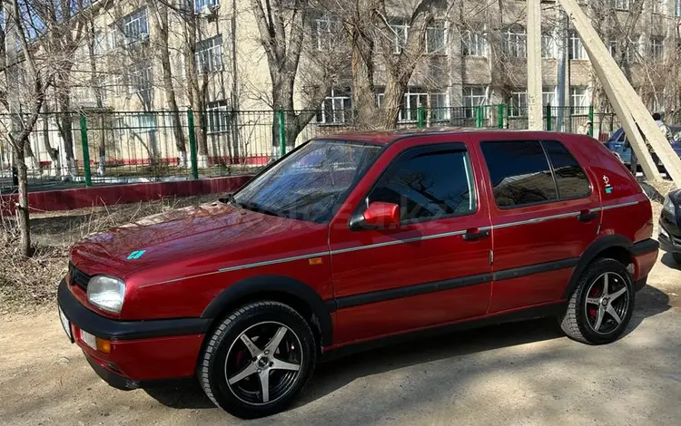 Volkswagen Golf 1994 годаүшін2 200 000 тг. в Тараз