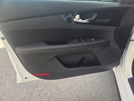 Kia Cerato 2022 года за 10 200 000 тг. в Алматы – фото 41