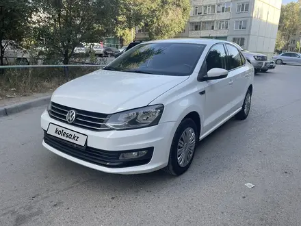 Volkswagen Polo 2018 года за 5 900 000 тг. в Актобе