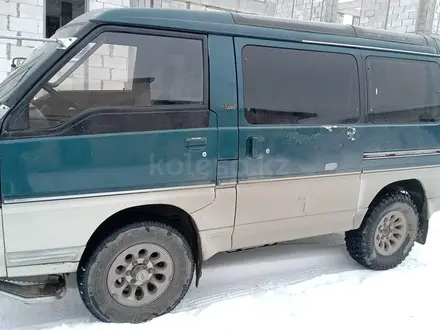 Mitsubishi Delica 1993 года за 1 400 000 тг. в Алматы – фото 4