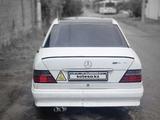 Mercedes-Benz E 280 1993 года за 1 800 000 тг. в Шымкент – фото 2