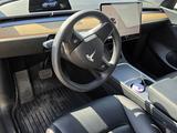 Tesla Model Y 2021 года за 15 000 000 тг. в Алматы – фото 5