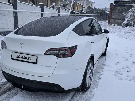 Tesla Model Y 2021 года за 15 000 000 тг. в Алматы – фото 4