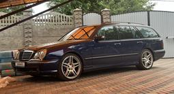 Mercedes-Benz E 55 AMG 2000 годаfor8 990 000 тг. в Алматы