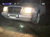 Mercedes-Benz E 200 1995 годаүшін2 350 000 тг. в Караганда – фото 2