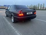 Mercedes-Benz C 200 1998 года за 2 500 000 тг. в Актобе – фото 4