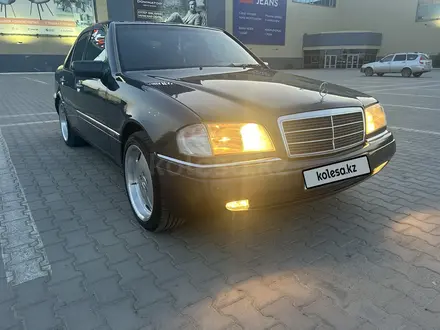 Mercedes-Benz C 200 1998 года за 2 500 000 тг. в Актобе – фото 5