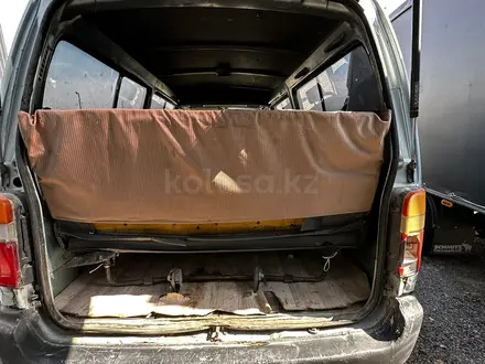 Toyota Hiace 1998 года за 572 000 тг. в Алматы – фото 16