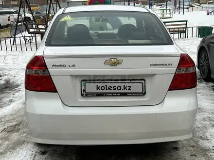 Chevrolet Aveo 2012 года за 2 800 000 тг. в Актобе – фото 2