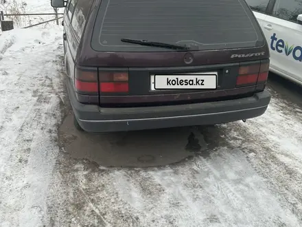 Volkswagen Passat 1993 года за 1 850 000 тг. в Костанай – фото 5