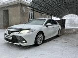 Toyota Camry 2020 годаfor14 500 000 тг. в Шымкент – фото 3