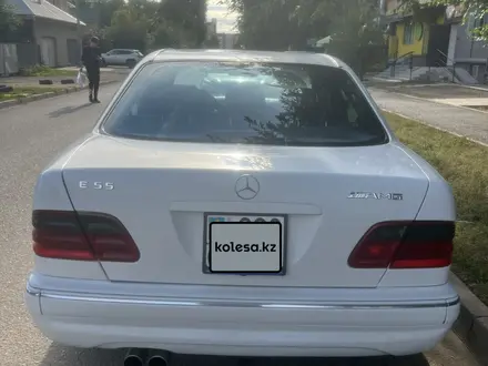 Mercedes-Benz E 240 2001 года за 6 000 000 тг. в Астана – фото 2