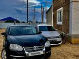 Volkswagen Jetta 2010 года за 1 700 000 тг. в Атырау – фото 4