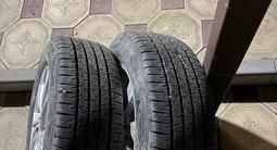Шины Nexen и в комплекте с оригинальными дисками от Hyundai Tucson за 280 000 тг. в Алматы – фото 2