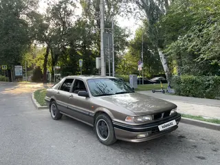 Mitsubishi Galant