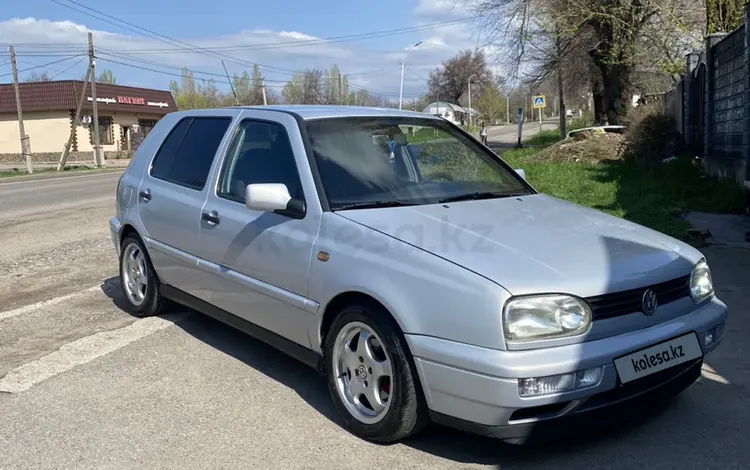 Volkswagen Golf 1997 года за 2 770 000 тг. в Алматы