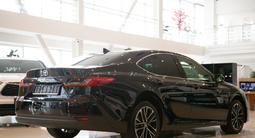 Toyota Camry Luxe eCVT 2026 годаүшін26 190 000 тг. в Алматы – фото 3