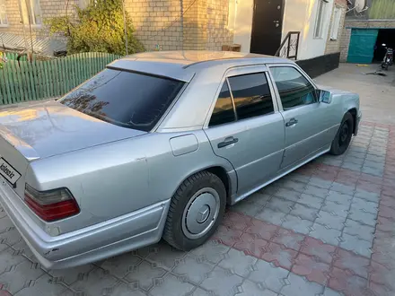 Mercedes-Benz E 280 1994 года за 1 500 000 тг. в Сатпаев – фото 3