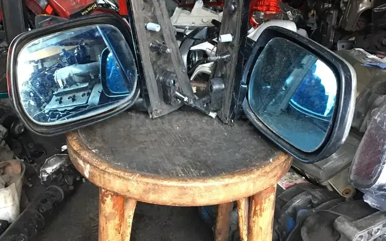 Боковое зеркало на Toyota Ipsum (2001-2009) за 15 000 тг. в Алматы