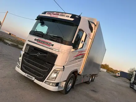 Volvo  FH 2016 года за 39 300 000 тг. в Алматы – фото 2