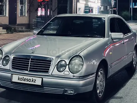 Mercedes-Benz E 280 1996 года за 3 000 000 тг. в Кызылорда