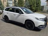 Mitsubishi Outlander 2022 года за 11 999 000 тг. в Алматы – фото 5