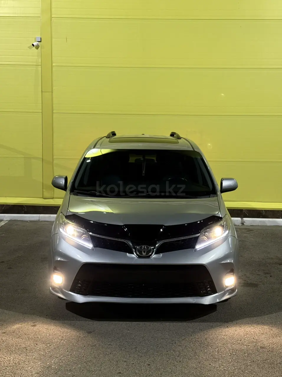 Toyota Sienna, 2015