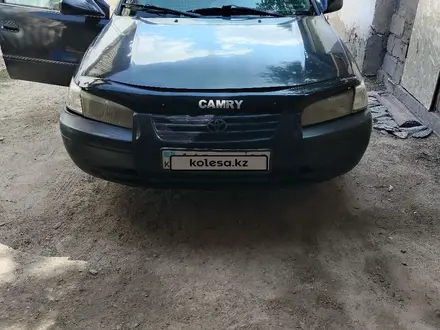 Toyota Camry 1998 года за 3 000 000 тг. в Алматы