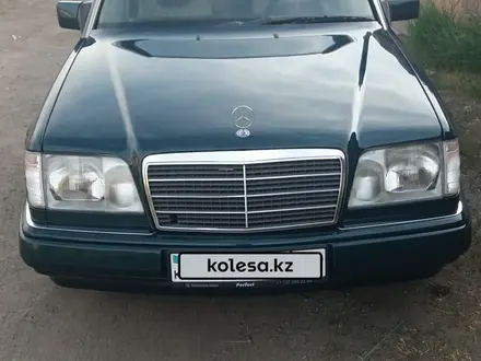 Mercedes-Benz E 200 1994 года за 4 000 000 тг. в Караганда – фото 3