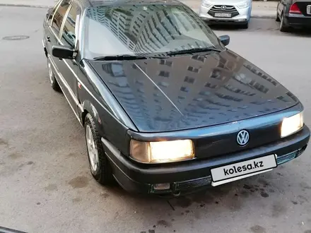 Volkswagen Passat 1991 года за 900 000 тг. в Астана – фото 4