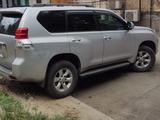 Тойота прадо 150 с водителем в Алматы – фото 3