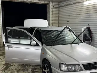 Nissan Bluebird, 1997