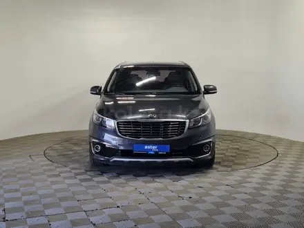 Kia Carnival 2015 года за 9 180 000 тг. в Алматы – фото 2