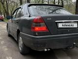 Mercedes-Benz C 280 1995 годаүшін2 400 000 тг. в Алматы – фото 4