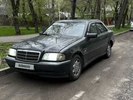 Mercedes-Benz C 280 1995 года за 2 300 000 тг. в Алматы