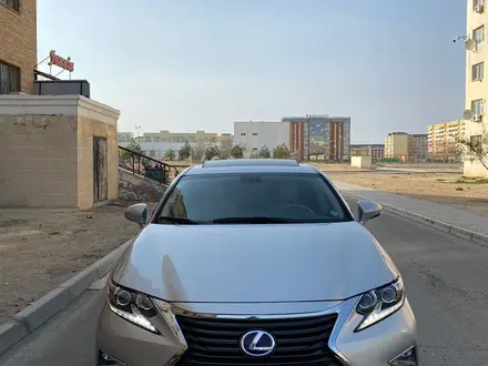 Lexus ES 300h 2013 года за 7 900 000 тг. в Актау – фото 2