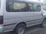 Toyota Hiace 1998 года за 1 600 000 тг. в Усть-Каменогорск – фото 3