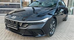 Hyundai Elantra 2023 года за 9 990 000 тг. в Алматы – фото 2