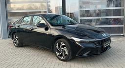Hyundai Elantra 2023 года за 9 990 000 тг. в Алматы – фото 3