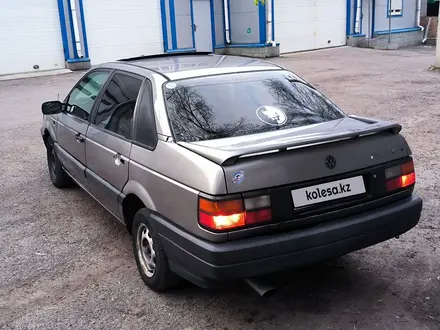 Volkswagen Passat 1992 года за 1 300 000 тг. в Алматы – фото 9